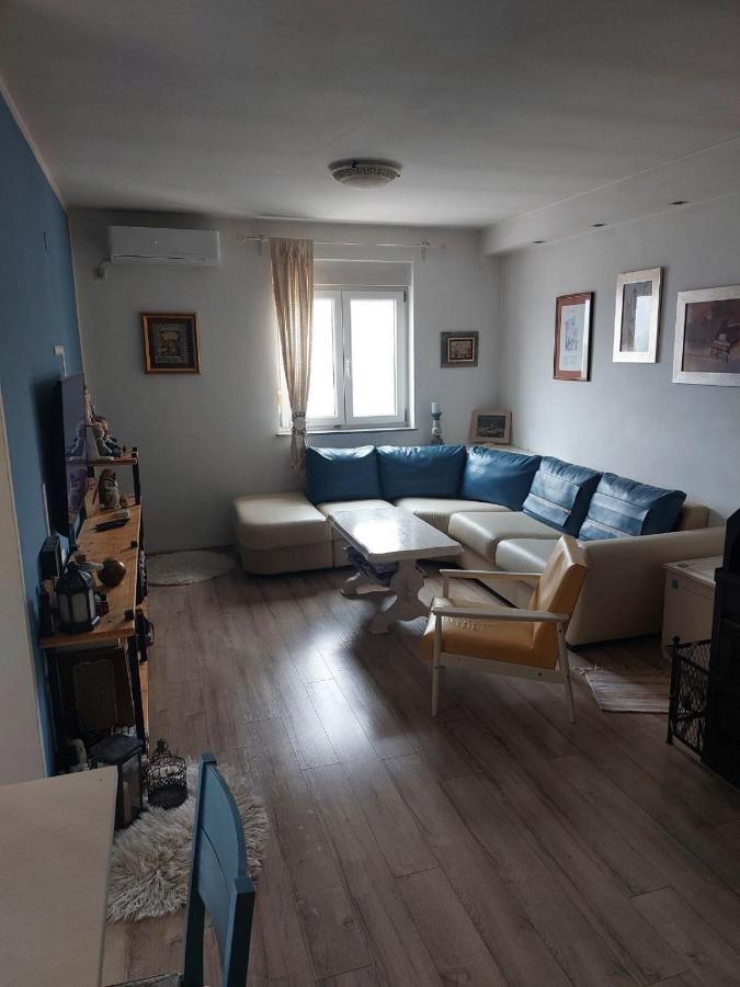 Apartments Franny Novi Vinodolski Buitenkant foto